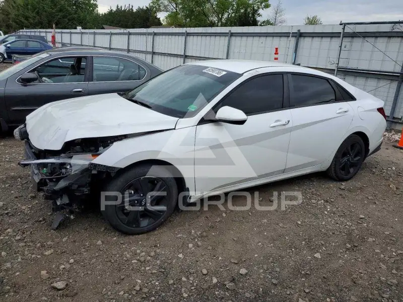 2022 Hyundai Elantra фото