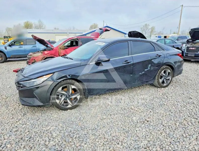 2022 Hyundai Elantra фото