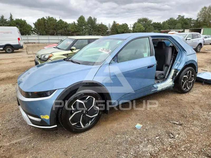 2022 Hyundai Ioniq photo