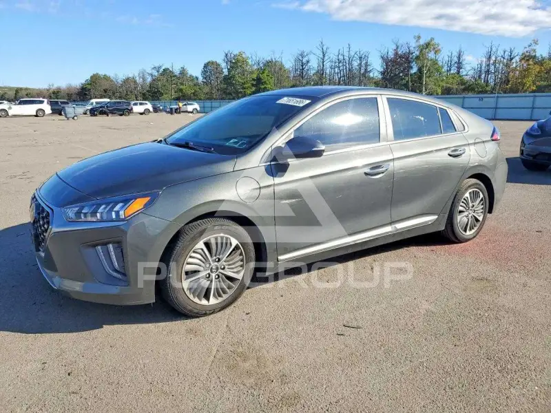 2022 Hyundai Ioniq photo