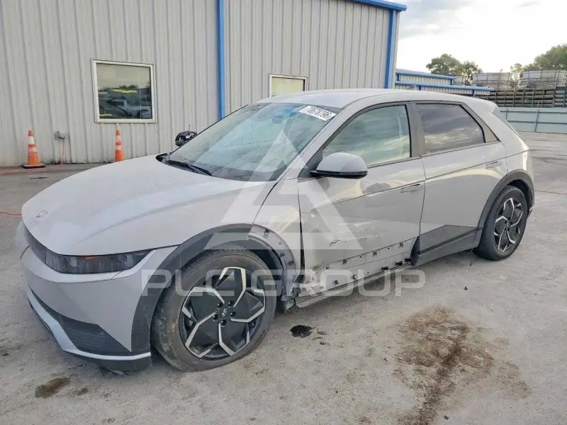 2022 Hyundai Ioniq photo