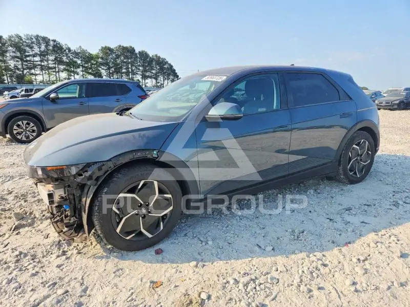 2022 Hyundai Ioniq photo