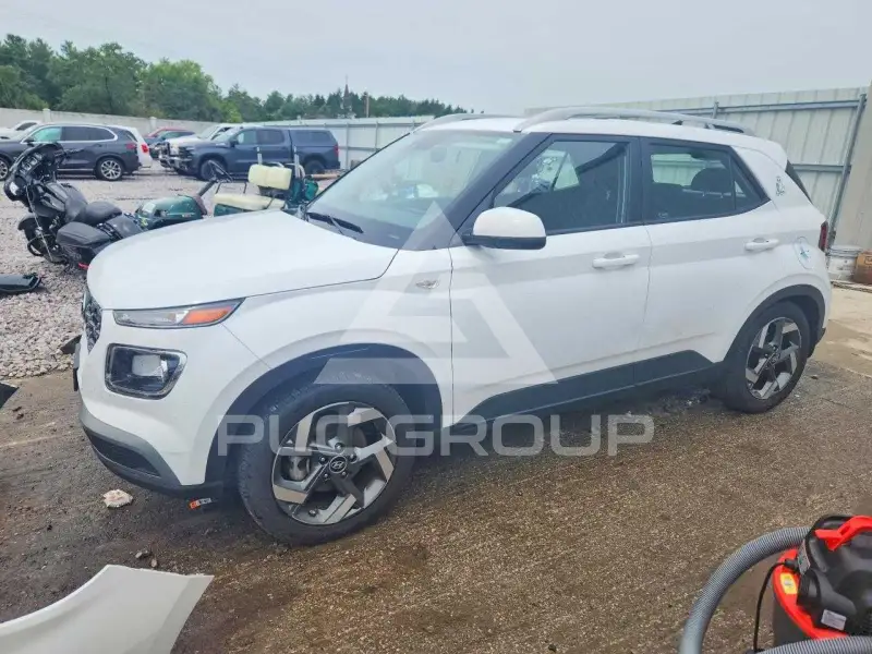 2022 Hyundai Venue photo