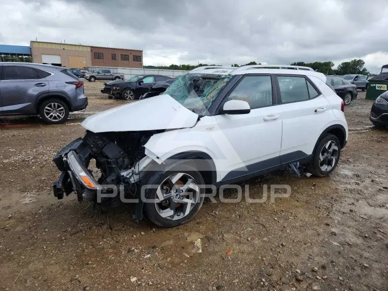 2022 Hyundai Venue фото