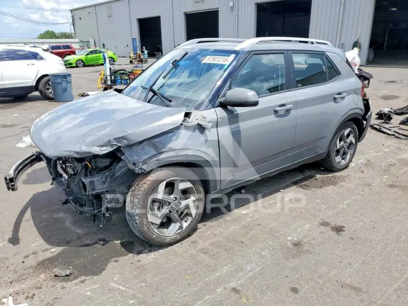 2022 Hyundai Venue фото