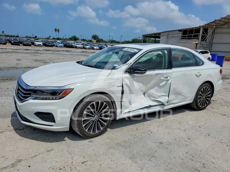 2022 Volkswagen Passat фото