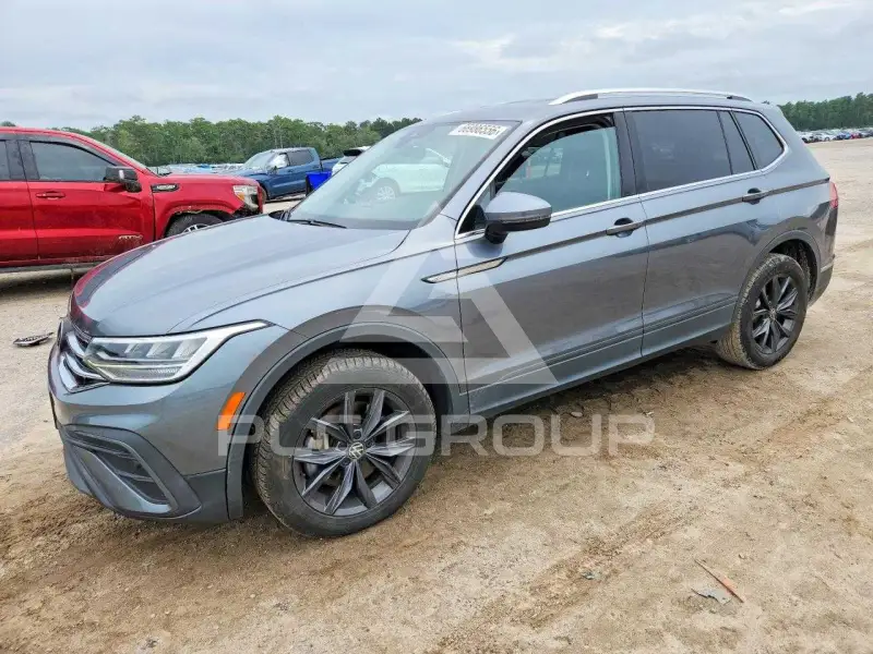 2022 Volkswagen Tiguan photo