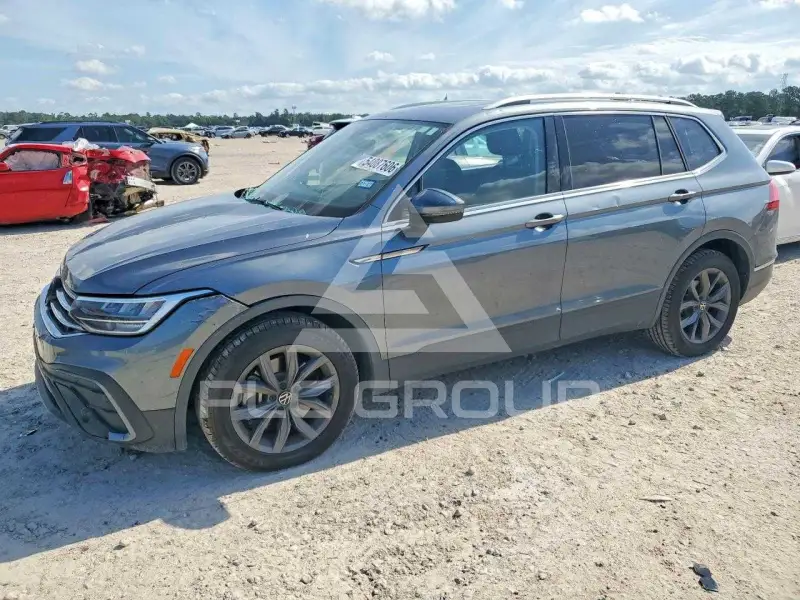 2022 Volkswagen Tiguan photo