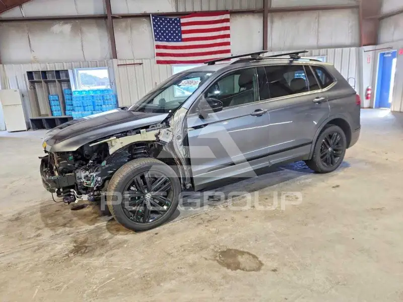 2022 Volkswagen Tiguan photo