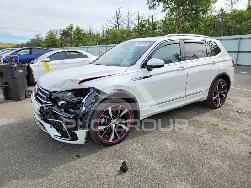 2022 Volkswagen Tiguan photo