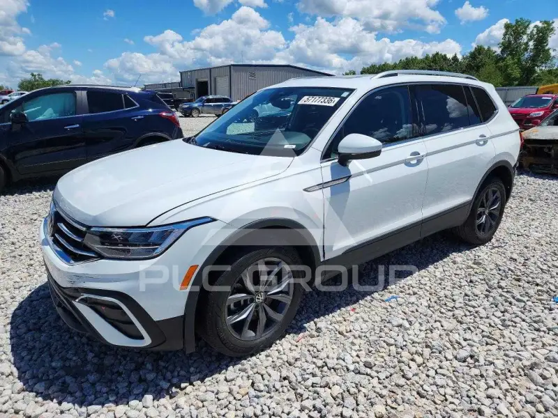 2022 Volkswagen Tiguan photo