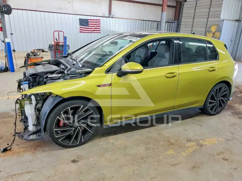 2022 Volkswagen GTI photo