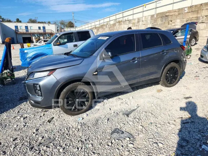 2023 Mitsubishi OUTLANDER фото