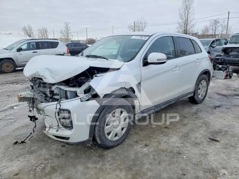 2023 Mitsubishi OUTLANDER фото