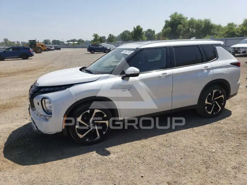 2023 Mitsubishi OUTLANDER фото