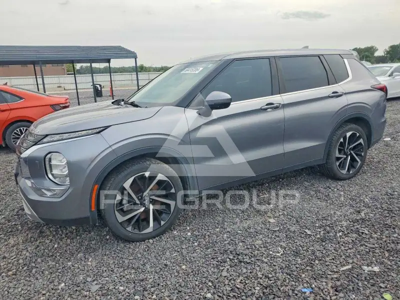2023 Mitsubishi OUTLANDER фото