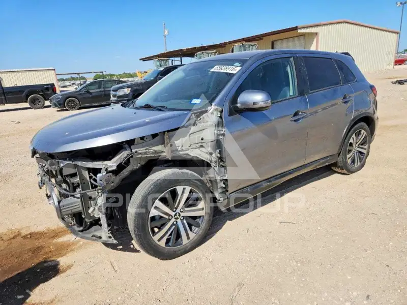 2023 Mitsubishi OUTLANDER photo
