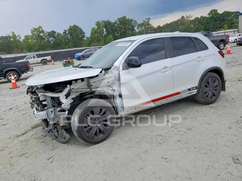 2023 Mitsubishi OUTLANDER фото