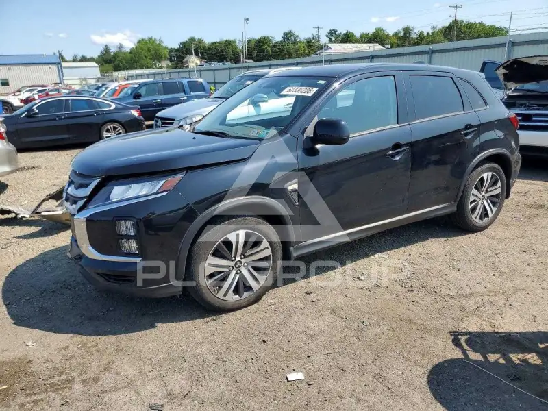 2023 Mitsubishi OUTLANDER photo