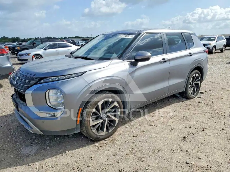 2023 Mitsubishi OUTLANDER фото