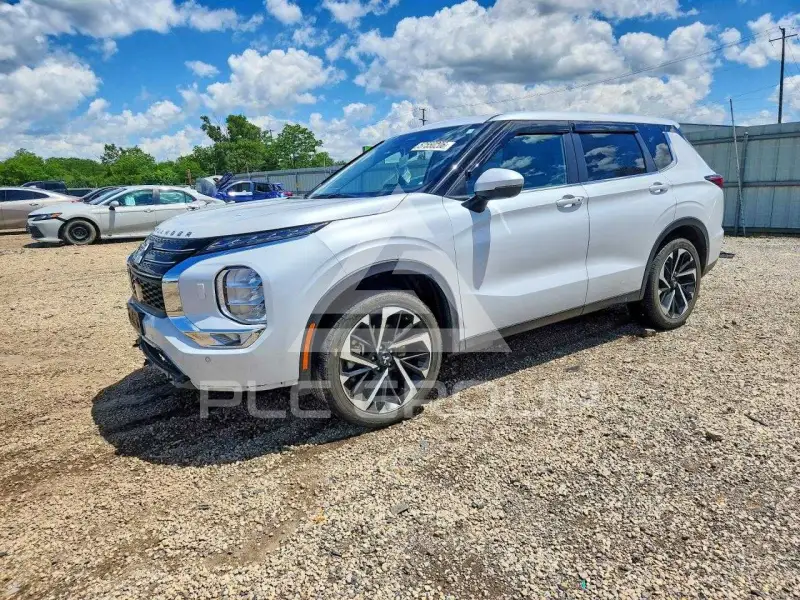 2023 Mitsubishi OUTLANDER фото