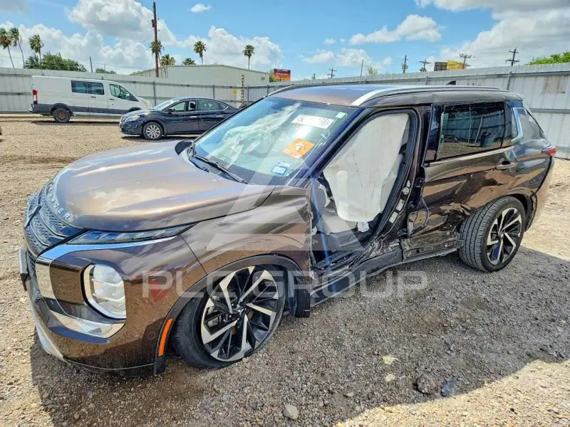 2023 Mitsubishi OUTLANDER фото