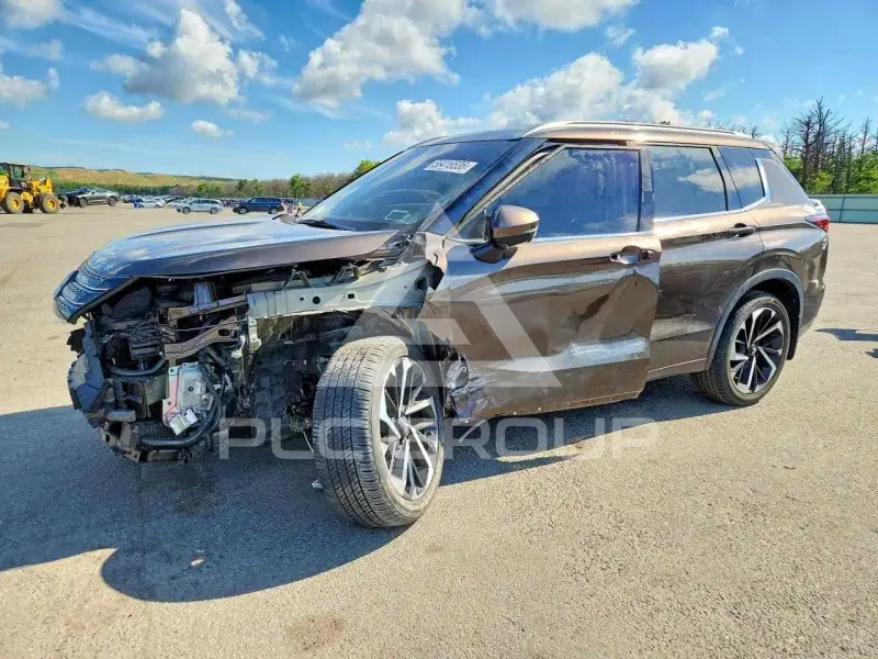 2023 Mitsubishi OUTLANDER фото