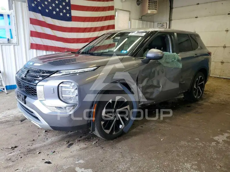 2023 Mitsubishi OUTLANDER фото