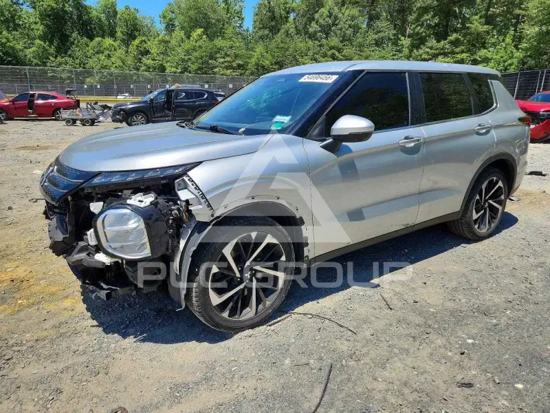 2023 Mitsubishi OUTLANDER фото