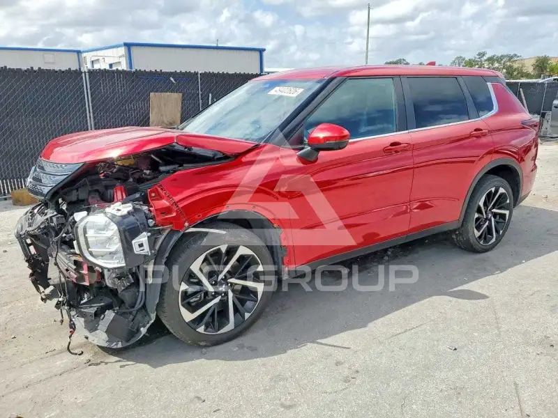 2023 Mitsubishi OUTLANDER фото