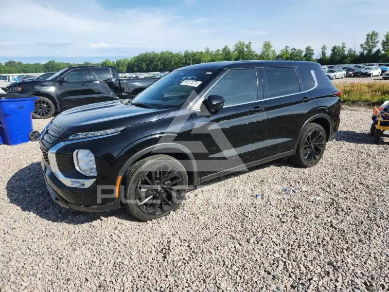 2023 Mitsubishi OUTLANDER photo
