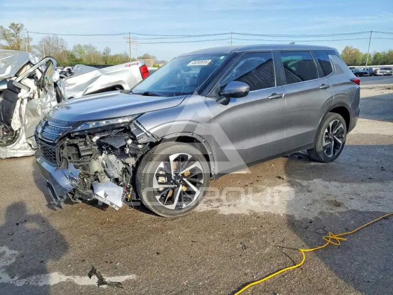 2023 Mitsubishi OUTLANDER фото