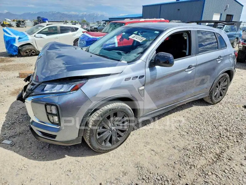 2023 Mitsubishi OUTLANDER фото