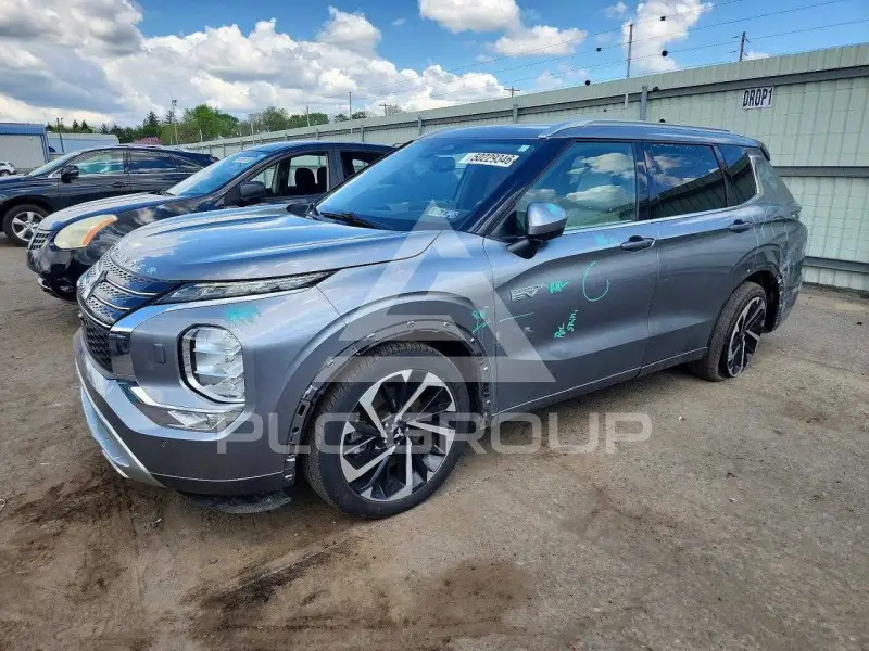 2023 Mitsubishi OUTLANDER фото