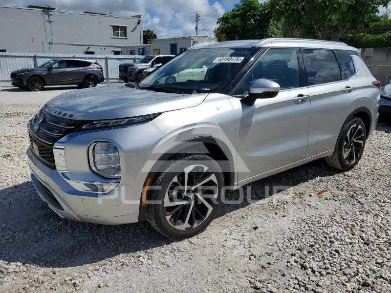2023 Mitsubishi OUTLANDER фото