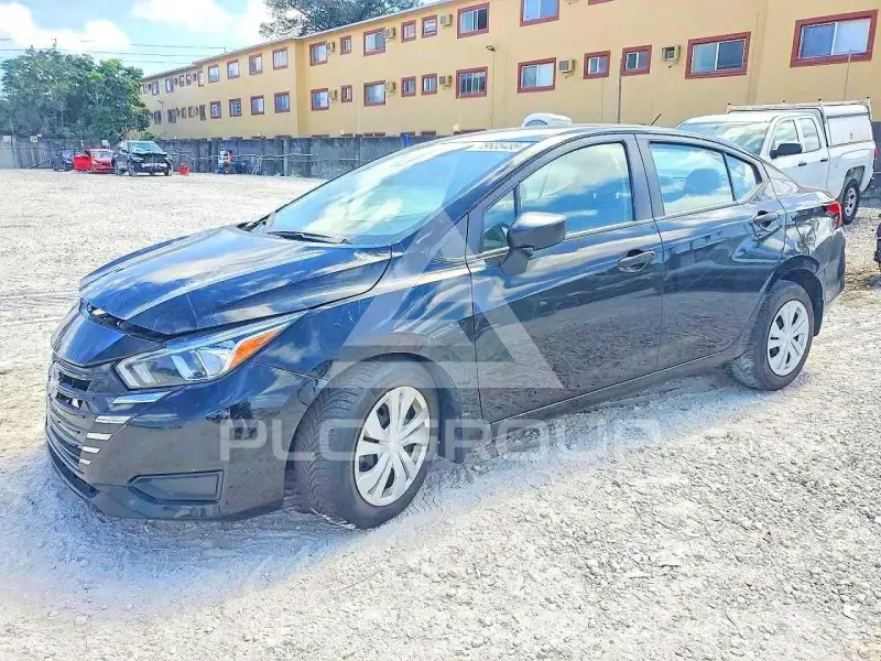 2023 Nissan VERSA photo