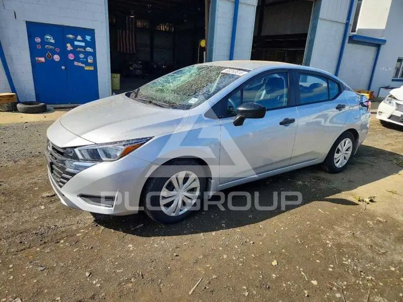 2023 Nissan VERSA photo