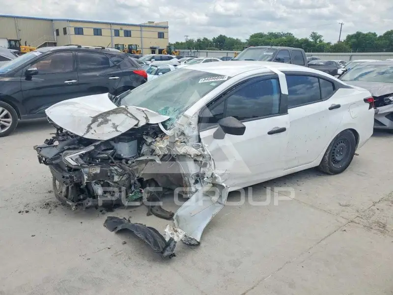 2023 Nissan VERSA photo