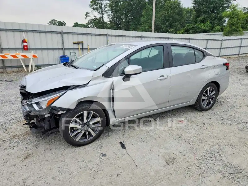 2023 Nissan VERSA фото
