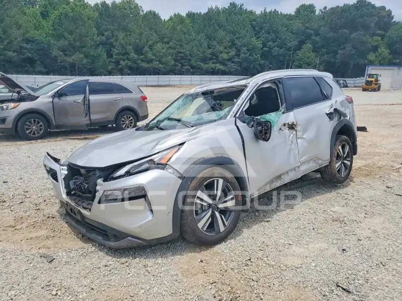 2023 Nissan ROGUE фото