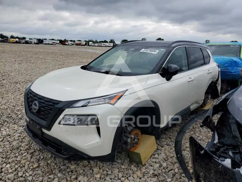 2023 Nissan ROGUE photo