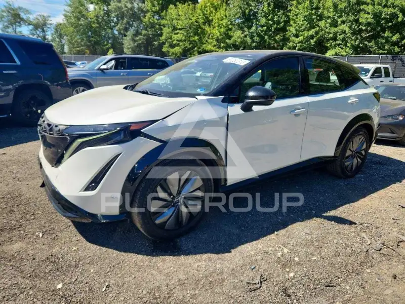 2023 Nissan Other фото