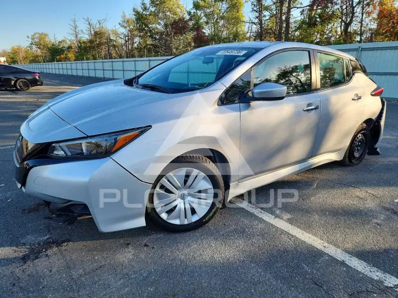 2023 Nissan LEAF фото