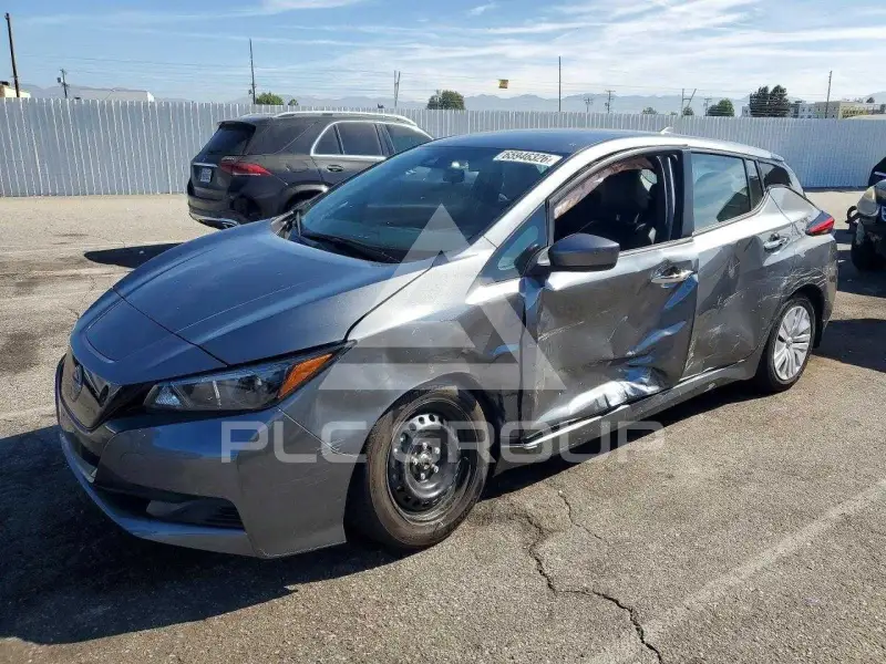 2023 Nissan LEAF photo