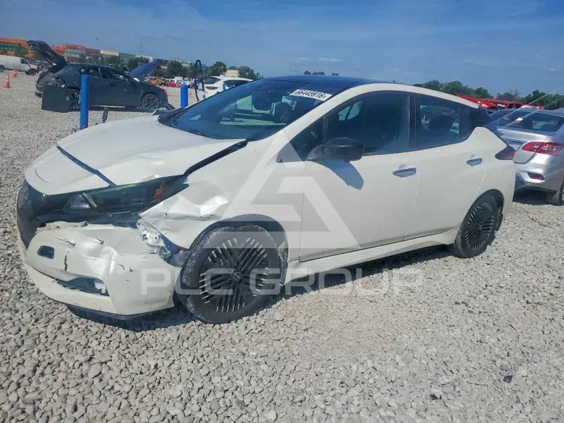 2023 Nissan LEAF фото