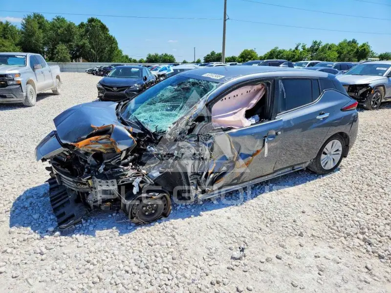 2023 Nissan LEAF фото