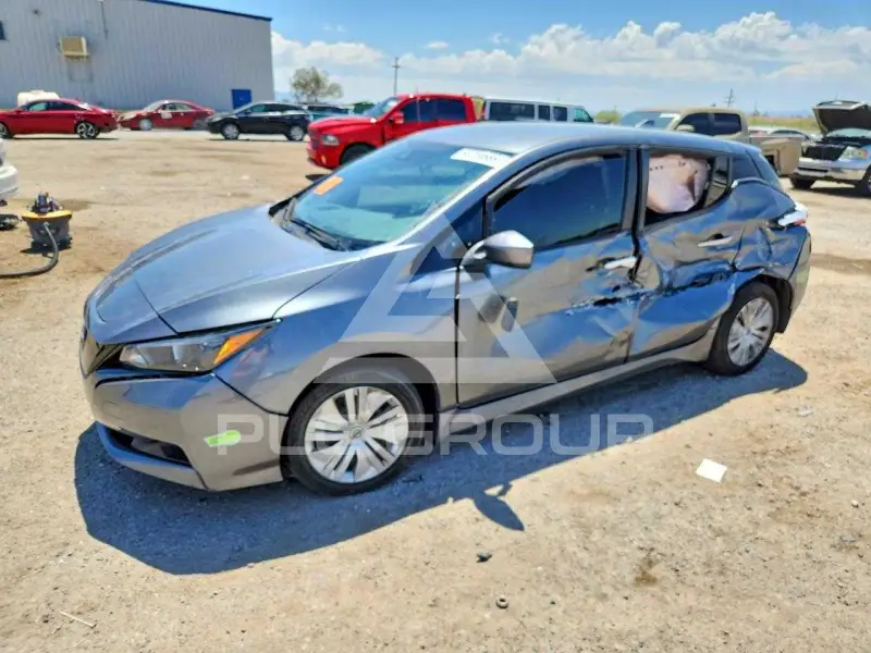 2023 Nissan LEAF фото