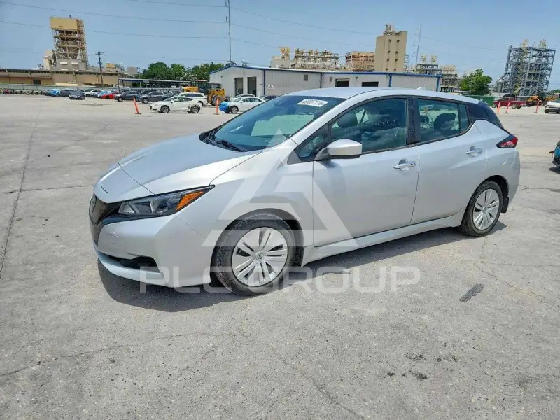 2023 Nissan LEAF фото