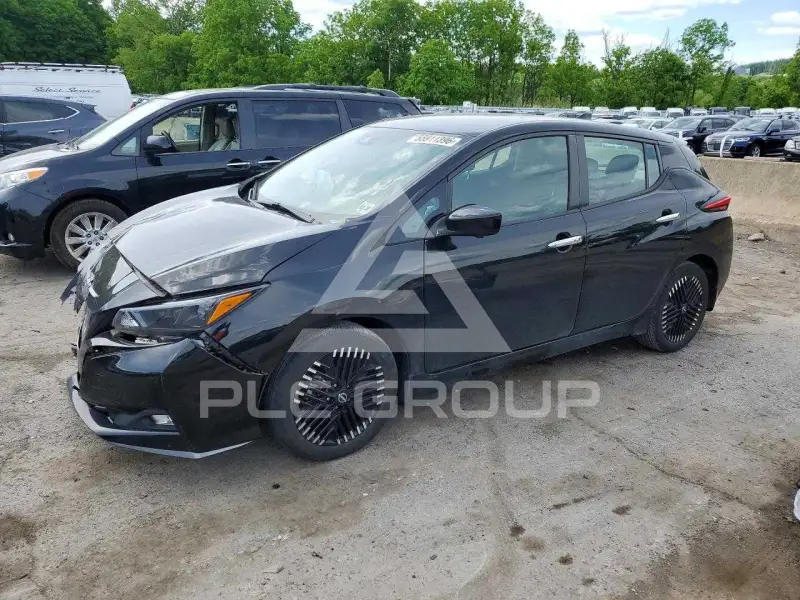 2023 Nissan LEAF фото