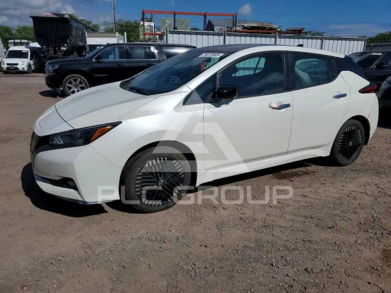 2023 Nissan LEAF фото